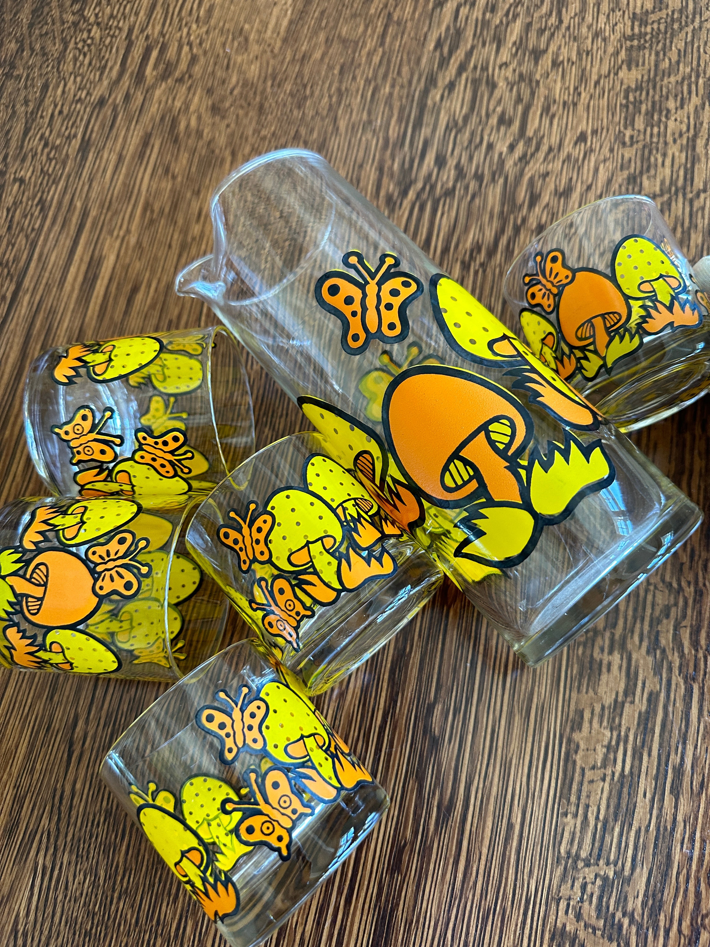 Vintage Mushroom Glasses Set